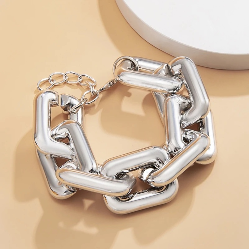 Exaggerated Geometric Square Twisted Thick Link C… - image 2